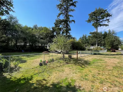 783 Evergreen Ave SE, Ocean Shores, WA 98569