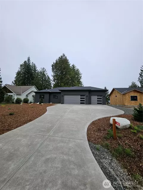 140 Baldwin Ln, Port Ludlow, WA 98365