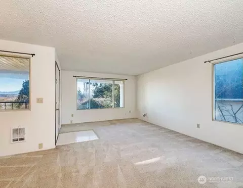 3718 Rockefeller Ave #A - D, Everett, WA 98201 photo 2