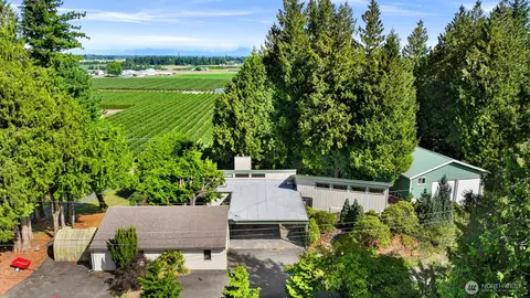 559 E Hemmi Rd, Lynden, WA 98264