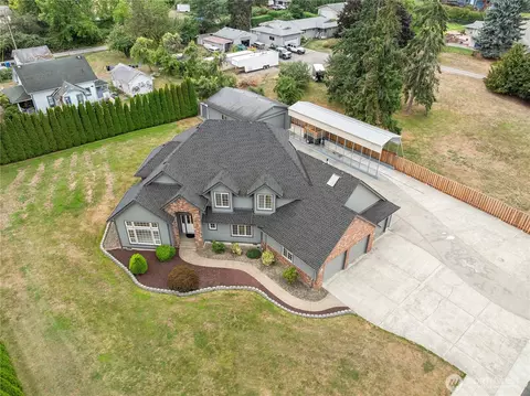 6914 86th St E, Puyallup, WA 98371
