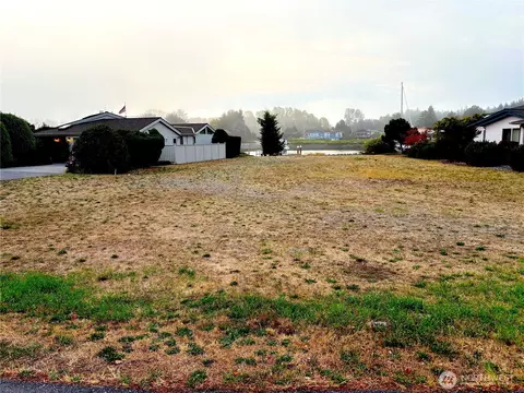 850 Kalispell Dr, La Conner, WA 98257