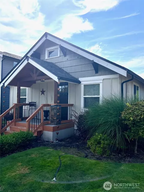 332 5th St SE, Puyallup, WA 98372