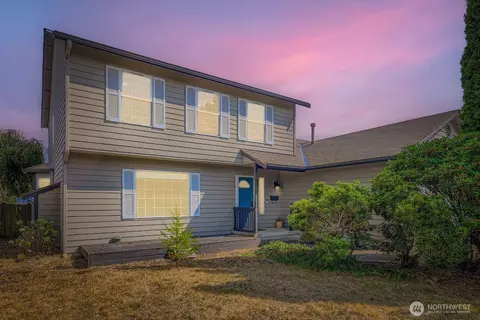 Exterior - 3921 High St, Everett, WA 98201 photo 5 of 6