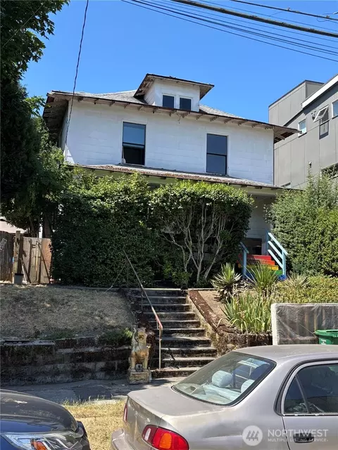 4309 Evanston Ave N, Seattle, WA 98103