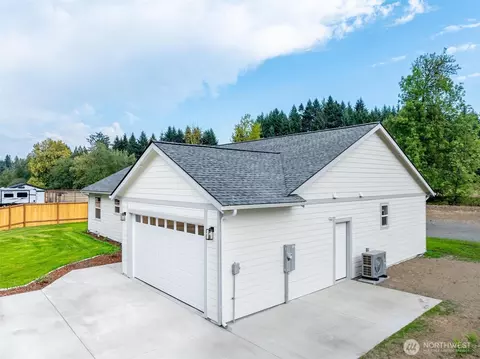 905 Byham Rd, Winlock, WA 98596 photo 3
