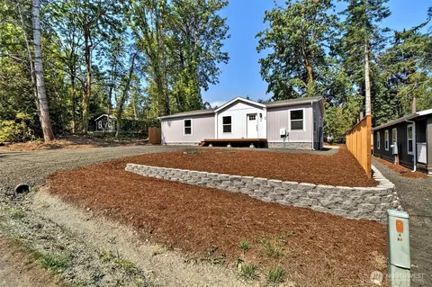 90 E Kingston Way, Shelton, WA 98584