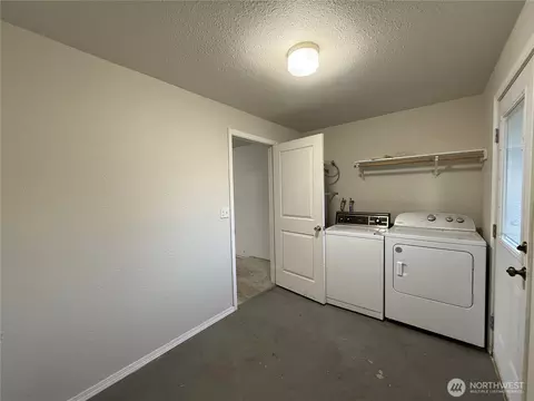 107 W Fourth St, Everson, WA 98247 photo 12