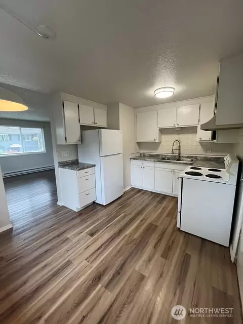 107 W Fourth St, Everson, WA 98247 photo 6