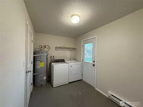 107 W Fourth St, Everson, WA 98247 photo 13