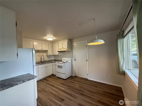 107 W Fourth St, Everson, WA 98247 photo 7