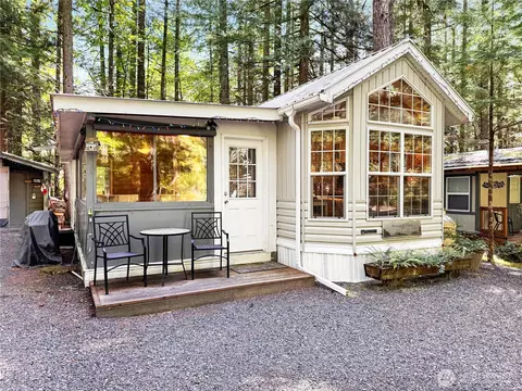 21 2 Wilderness Way, Deming, WA 98244