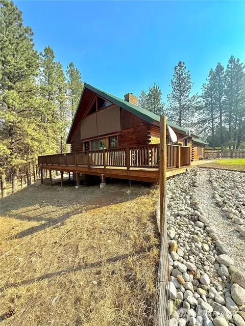 43 Oakes Dr, Tonasket, WA 98855
