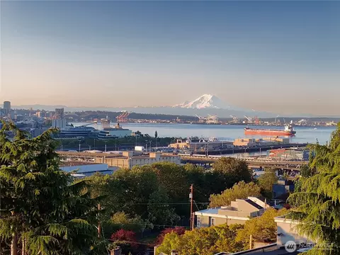 2200 Thorndyke Ave W #404, Seattle, WA 98199