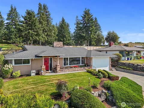 108 Monterey Pl NE, Renton, WA 98056