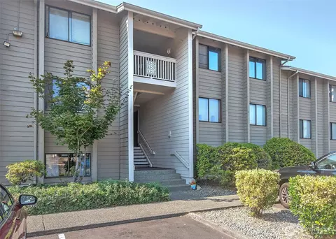 1321 S Puget Dr #E11, Renton, WA 98055