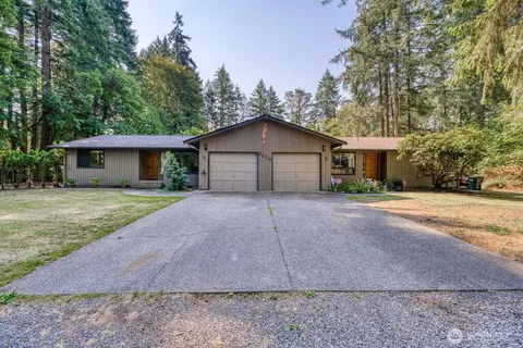 8606 8608 145th St NW, Gig Harbor, WA 98329