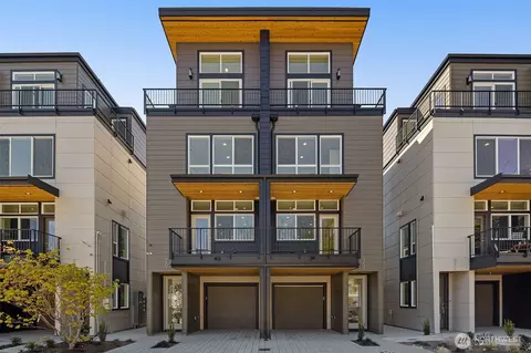 9215 Densmore Ave N, Seattle, WA 98103