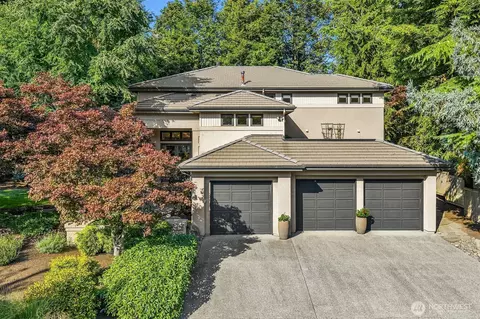 7250 92nd Ave SE, Mercer Island, WA 98040