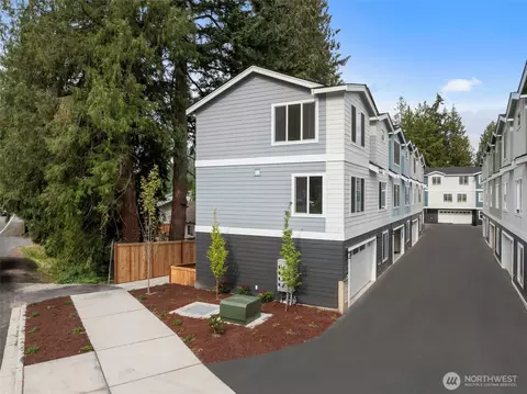 19505 Damson Rd #A4, Lynnwood, WA 98036