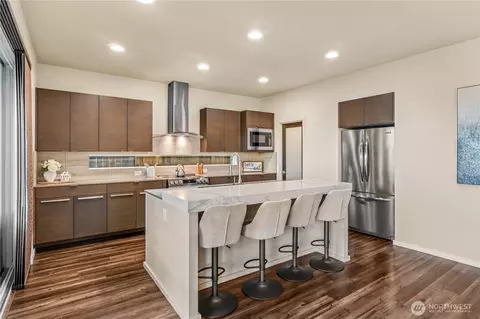 Kitchen - 4112 170th Pl SE, Bothell, WA 98012 photo 2 of 5