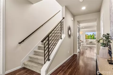 Entry Way - 4112 170th Pl SE, Bothell, WA 98012 photo 3 of 3