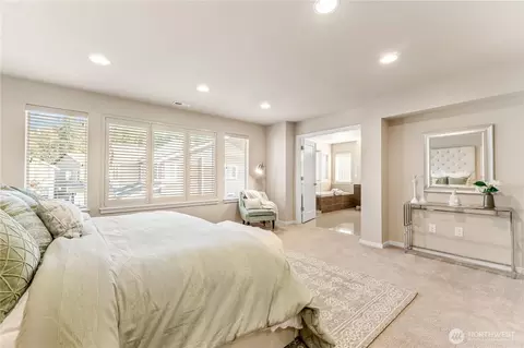Bedroom - 4112 170th Pl SE, Bothell, WA 98012 photo 2 of 4