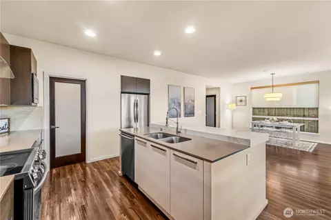Kitchen - 4112 170th Pl SE, Bothell, WA 98012 photo 3 of 5