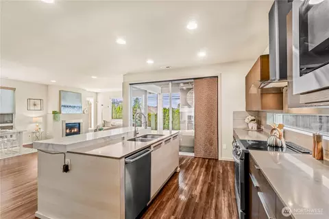 Kitchen - 4112 170th Pl SE, Bothell, WA 98012 photo 5 of 5
