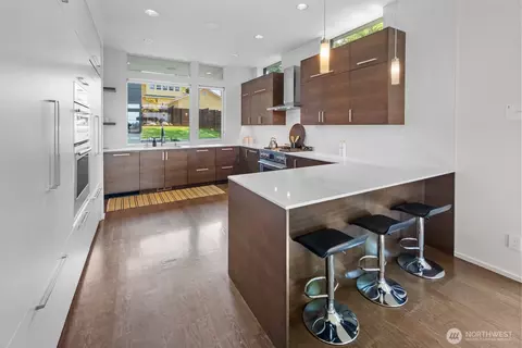 8244 2nd Ave NE, Seattle, WA 98115 photo 10