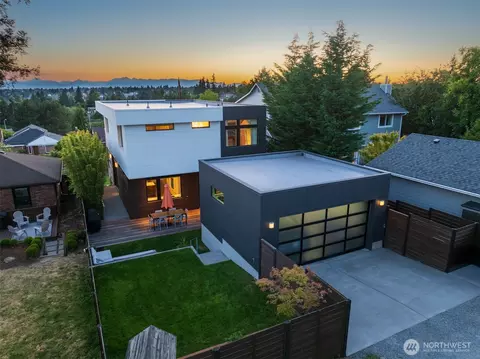 8244 2nd Ave NE, Seattle, WA 98115 photo 37