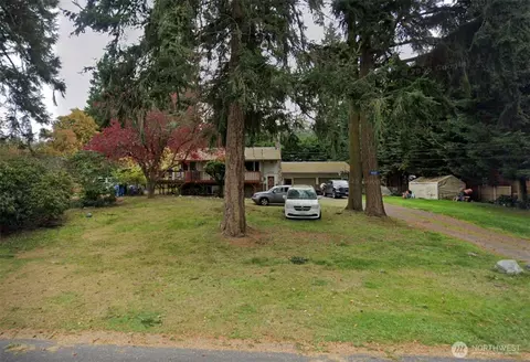 3665 Lagoon View Dr, Greenbank, WA 98253