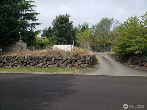 6570 SE 2nd Pl, Renton, WA 98059