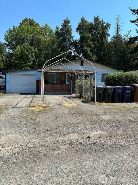 8815 S D St, Tacoma, WA 98444