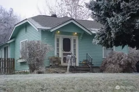 808 S 17th Ave, Yakima, WA 98902
