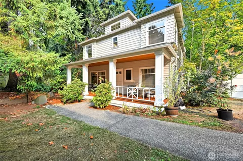 5905 106th Ave NE, Kirkland, WA 98033