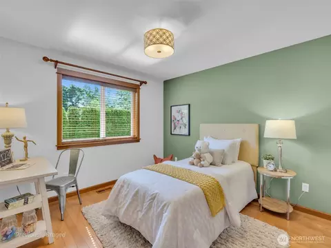 Bedroom - 4210 157th Pl SE, Bothell, WA 98012 photo 1 of 2