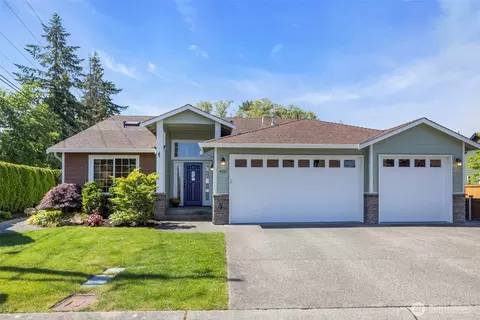Exterior - 4210 157th Pl SE, Bothell, WA 98012 photo 11 of 12