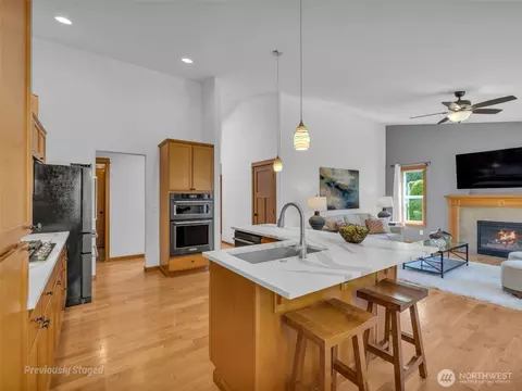 Kitchen - 4210 157th Pl SE, Bothell, WA 98012 photo 1 of 4