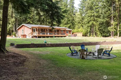 2558 Green Acres Ln, Oak Harbor, WA 98277