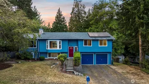 1918 NW Russell St, Poulsbo, WA 98370