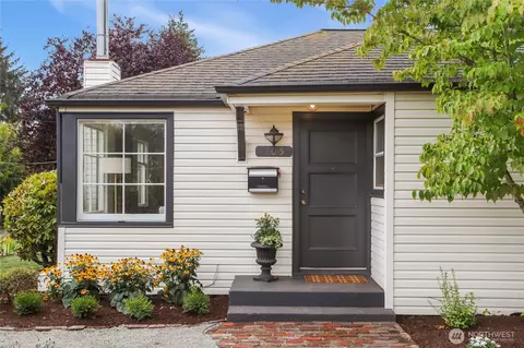 405 SW 139th St, Burien, WA 98166