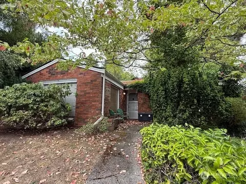 2222 NE 80th St, Seattle, WA 98115