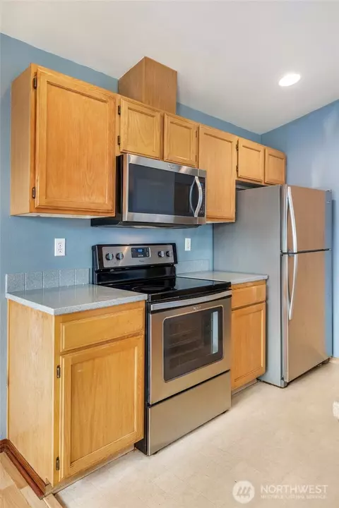 Kitchen - 1001 W Casino Rd #F201, Everett, WA 98204 photo 1 of 1
