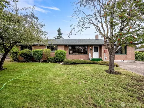 633 E 84th St, Tacoma, WA 98445