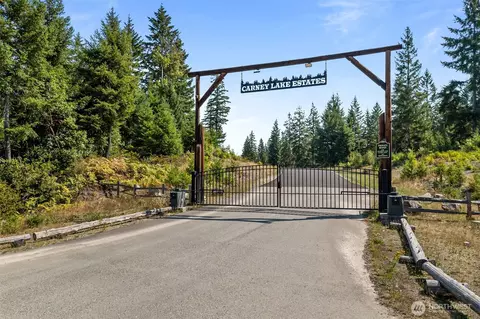 7401 SW Ridgeline Dr, Port Orchard, WA 98367