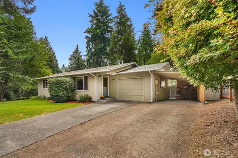 19011 87th Pl SW, Vashon, WA 98070