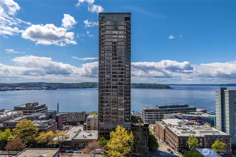 2125 1st Ave #802, Seattle, WA 98121