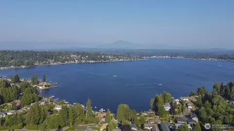 1242 93rd Dr NE, Lake Stevens, WA 98258