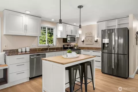 Kitchen - 9236 NE 191st St, Bothell, WA 98011 photo 1 of 4
